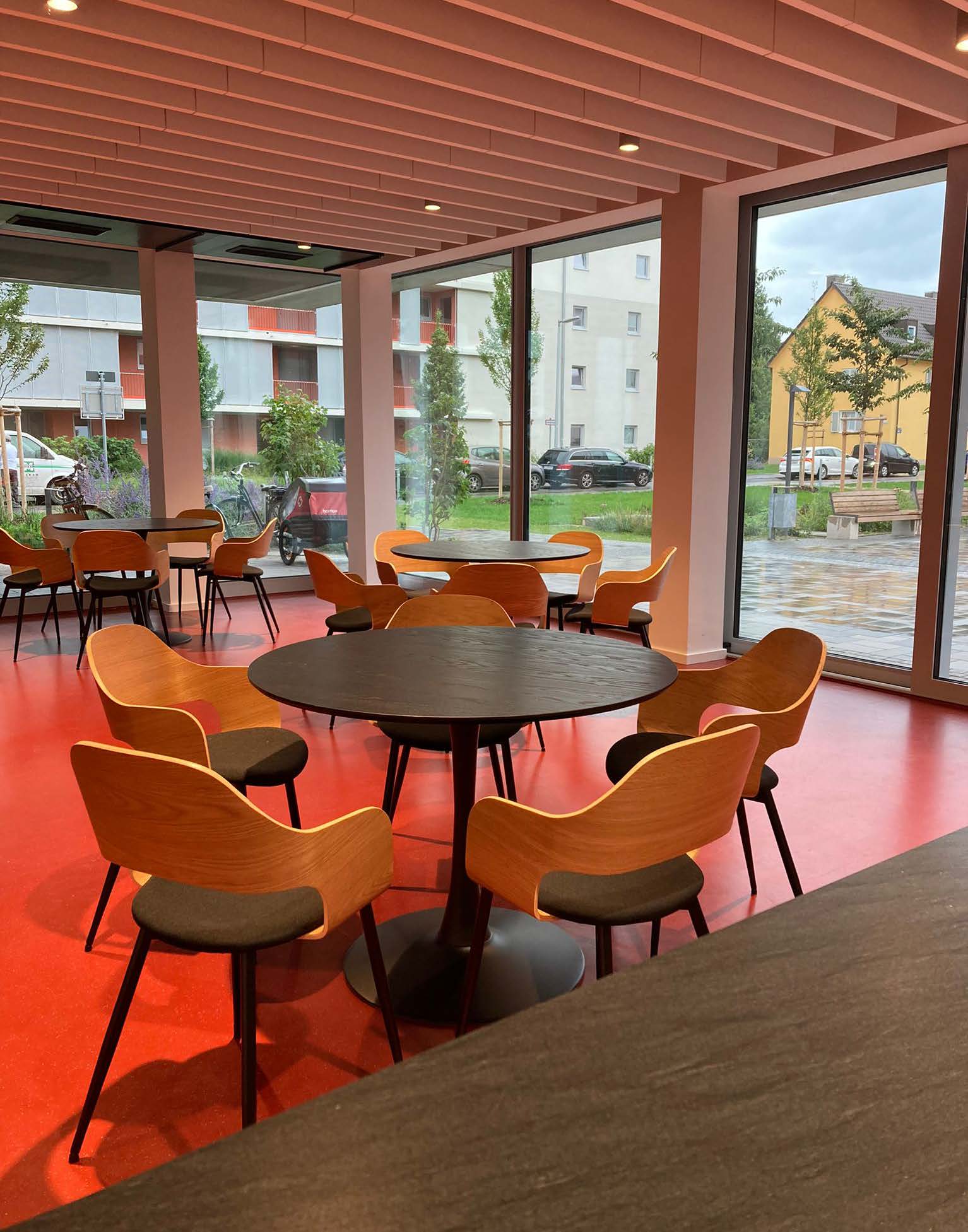 FamZe neu Cafe innen